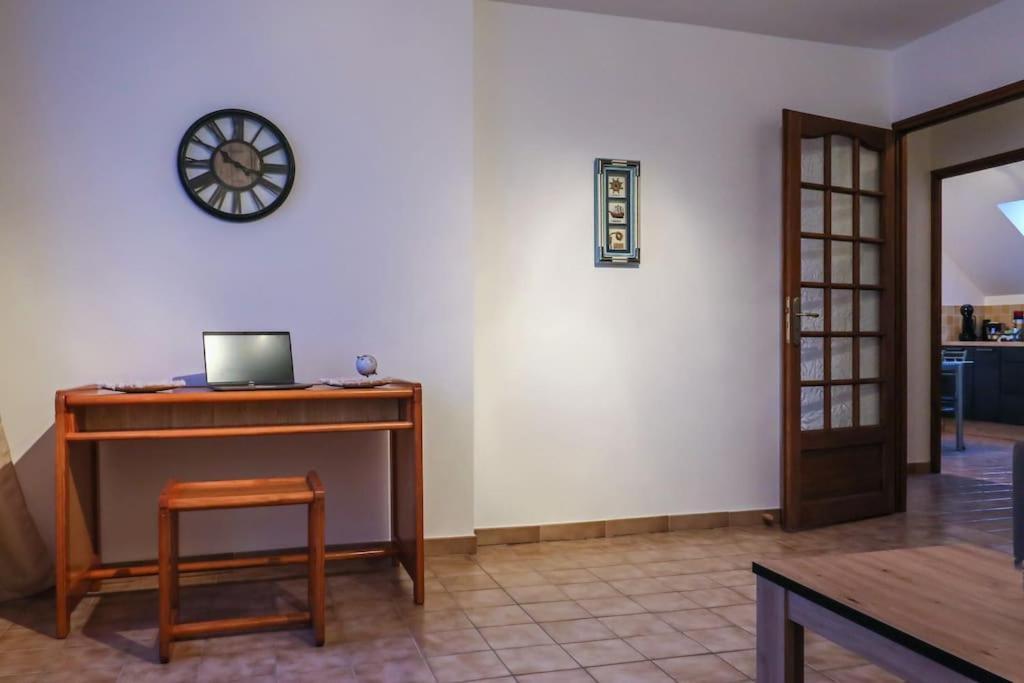 Le Saint-Cyr, Centre-Ville, Cosy, Spacieux Issoudun Εξωτερικό φωτογραφία