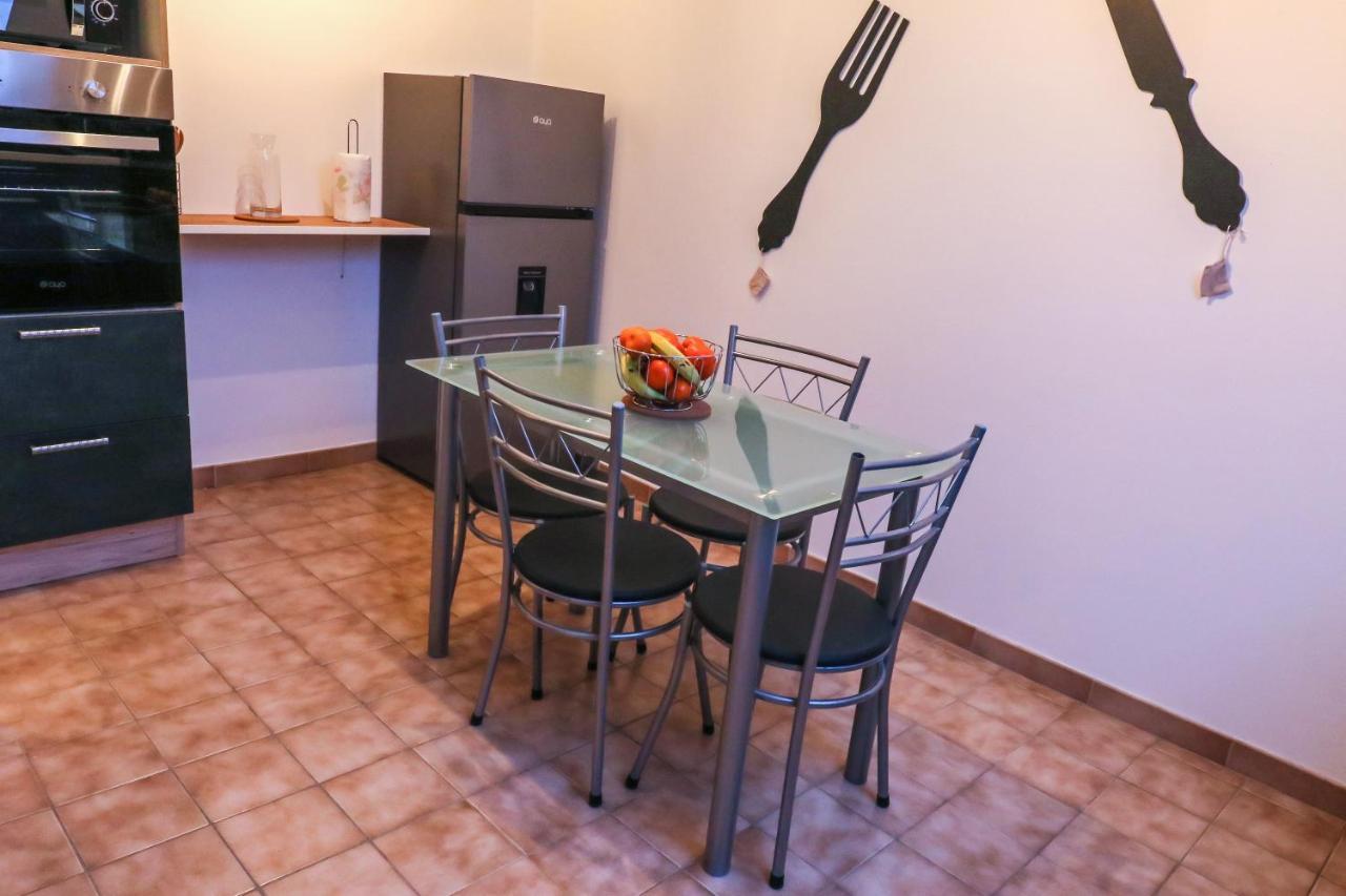 Le Saint-Cyr, Centre-Ville, Cosy, Spacieux Issoudun Εξωτερικό φωτογραφία